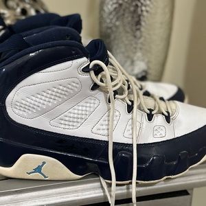 Jordan Retro 9 Navy and Carolina Blue Size 10.5
